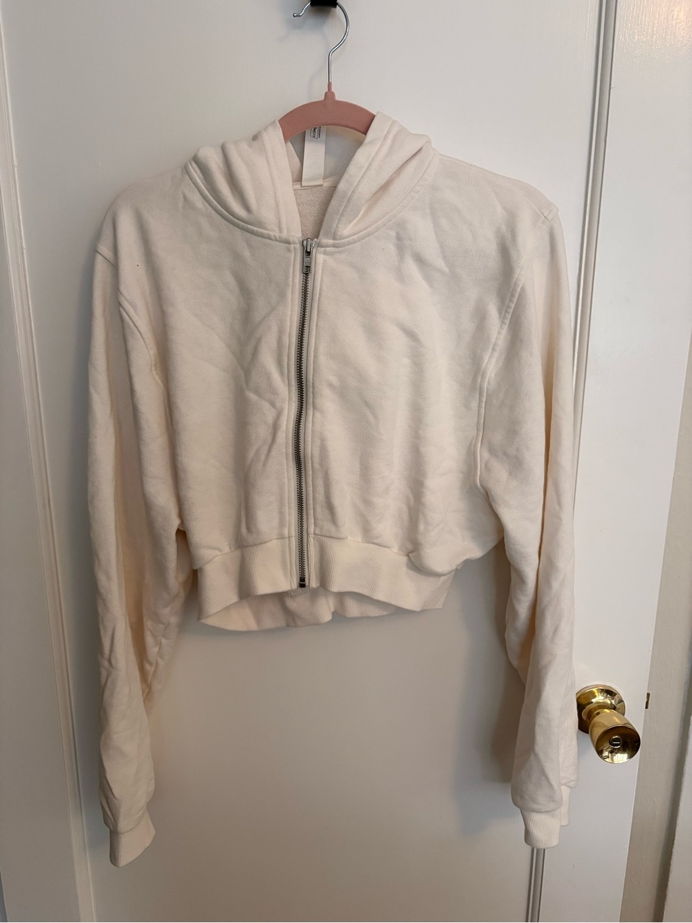 ALO Yoga Cropped Zip Hoodie in Ivory